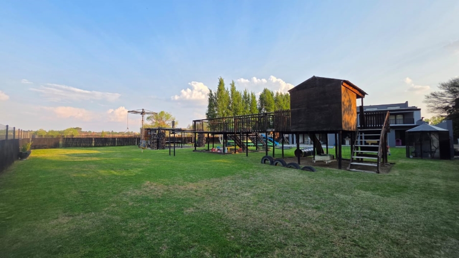 4 Bedroom Property for Sale in Roodewal Free State